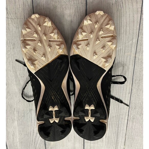 Black Under Armour UA Boy Baseball Cleats Shoes, Size Youth 5.5 - Picture 4 of 5